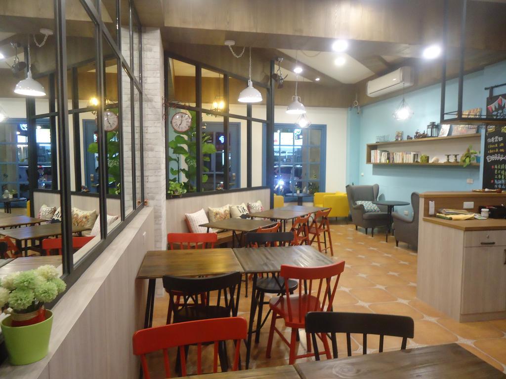 Alien B&B Hualien City Exterior photo